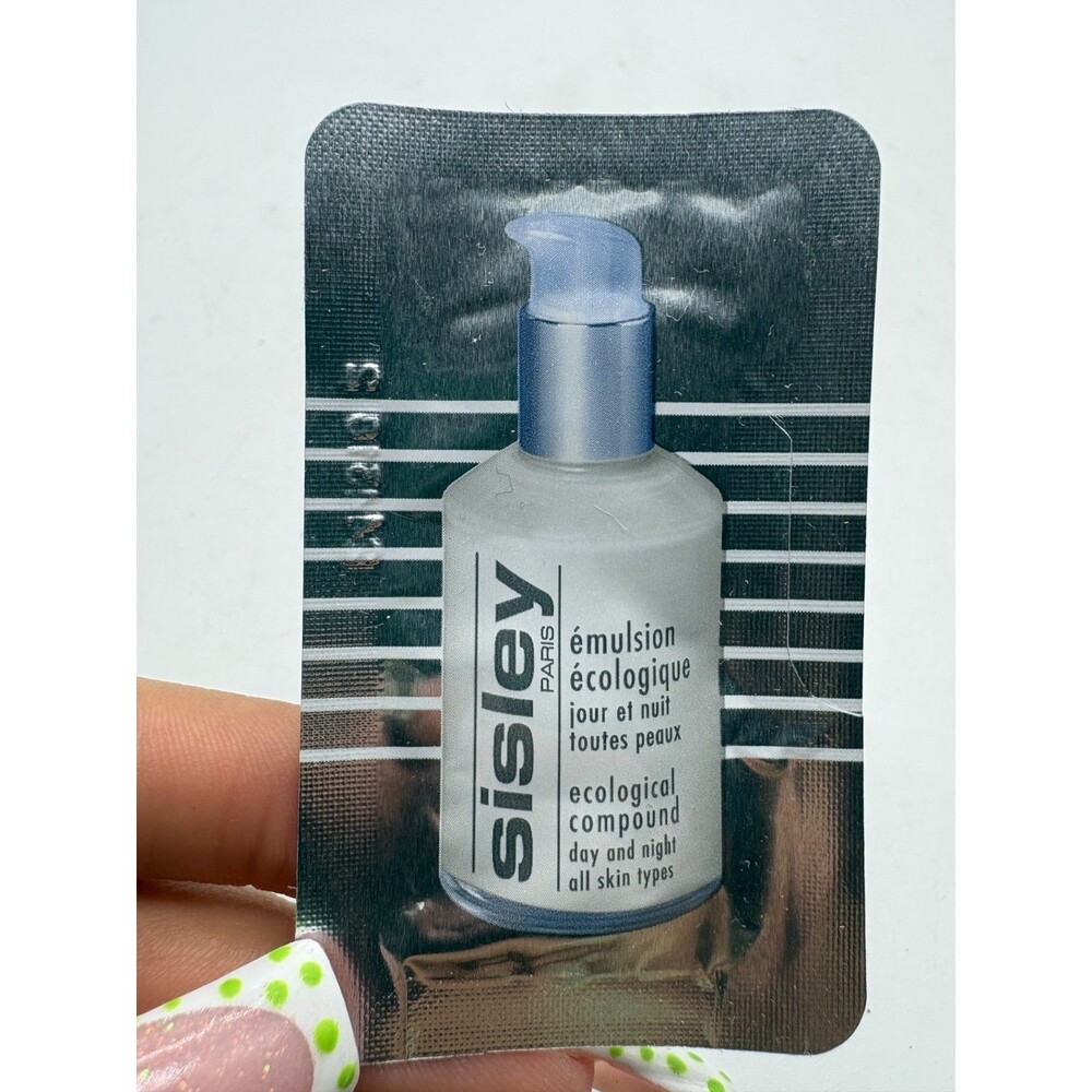 Sisley Paris Ecological Compound Advanced Day and Night Moisturizer Sample 1.5ml